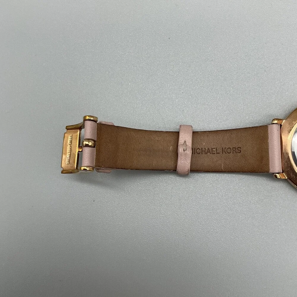 Michael Kors MK-2747 Pyper Womens Watch 38mm Pink Leather Rose Gold New Battery